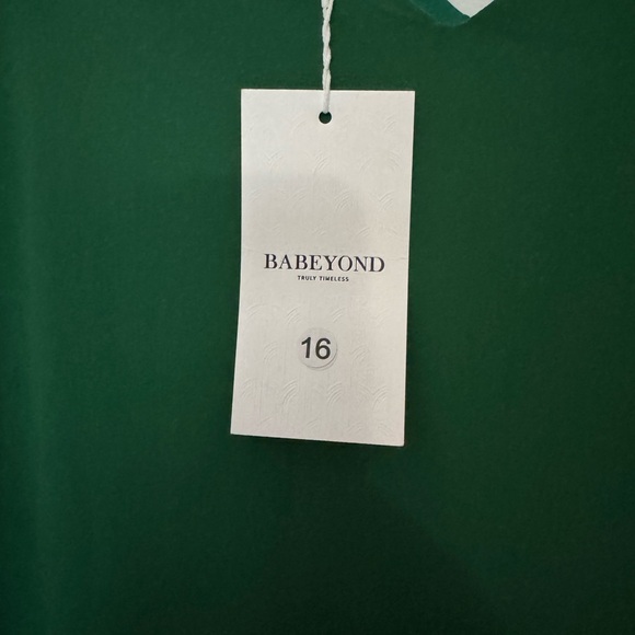 Green Asymmetrical Pleated Sheath Dress for Wedding Guest - Picture 5 of 5